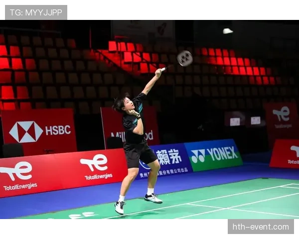 何冰娇训练完直接拎爱马仕去吃米其林，这哪是运动员分明是偶像剧女主